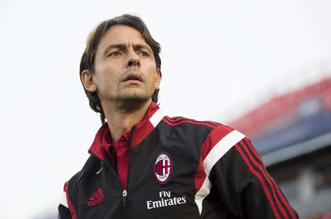 <p>Ex-atacante Filippo Inzaghi perdeu sua primeira partida no comando do Milan</p>