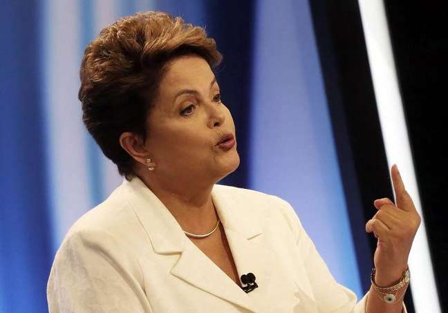 <p>'Adora fazer confusões que beneficiam o candidato' de Dilma teve 9.952 Tweets Por Minuto (TPM), informa a rede social</p>