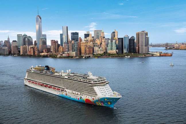 Norwegian Breakaway tem seu casco inspirado em Nova York, seu porto base
