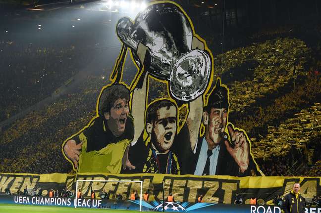 <p>Torcida relembrou título europeu do Dortmund em 1996/97 sobre a Juventus</p>