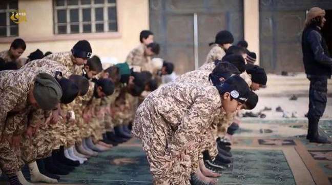 Estado Islâmico prioriza recrutamento de crianças para a guerra