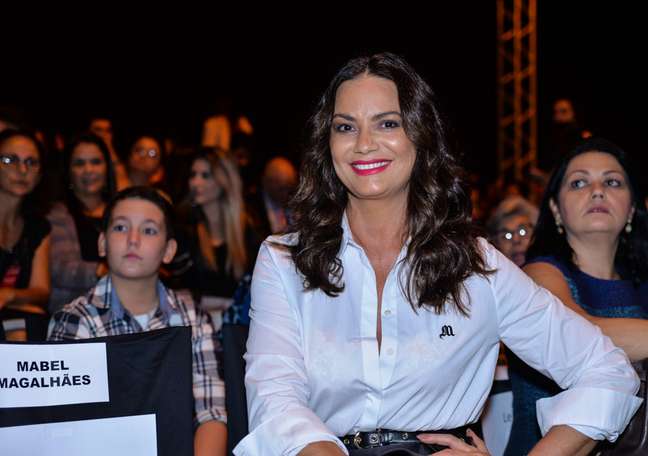Brunet: "aos 50, biqu&iacute;ni de tira e minissaia s&atilde;o proibidos"