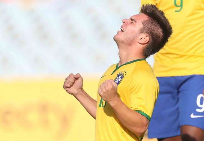 <p>Nathan acumula constantes passagens pela Seleção Brasileira das categorias de base</p>