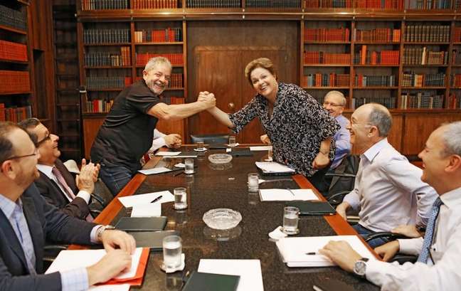 Lula e Dilma durante reunião no início do mês (04/05/2015)