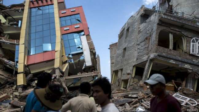 Nesta terça-feira, Nepal foi atingido por um tremor de magnitude 7,3 que deixou dezenas de mortos e centenas de feridos