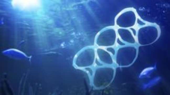 10% do plástico produzido todo ano terminar nos oceanos