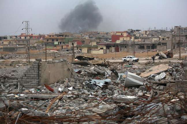 Entre os mortos, pelo menos 485 eram civis, de acordo com o Observatório Sírio de Direitos Humanos