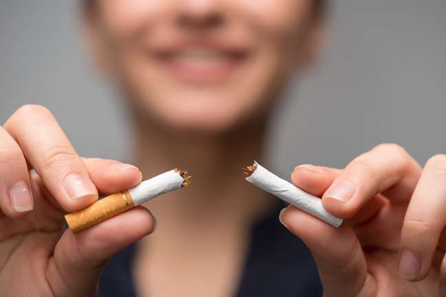Companhias têm restrições ao consumo de cigarro