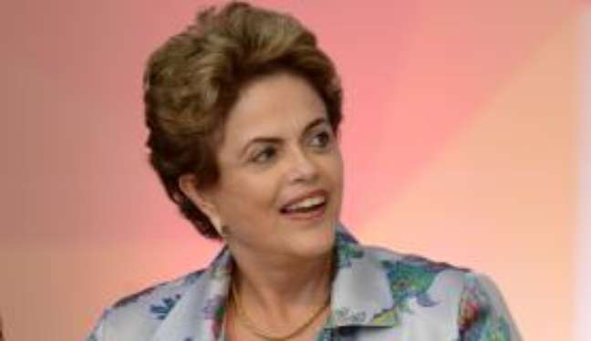 A presidente Dilma Rousseff  disse que o Brasil é maior do que interesses individuais e de grupos 
