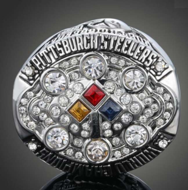No Aliexpress, uma das replicas do anel de campeão do Pittsburgh Steelers custa R$ 24,03