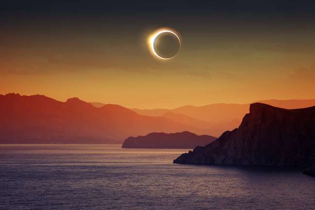 Cruzeiros entre fim de fevereiro e início de março prometem observação de eclipse solar