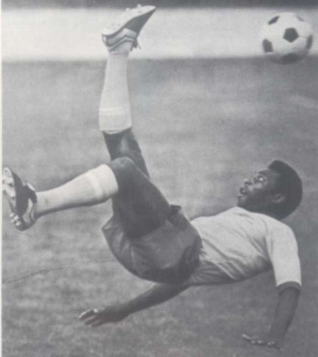 Pelé em ação pela Seleção Brasileira