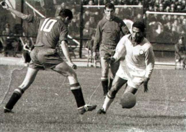 Garrincha estreou em Copas contra a União Soviética, em 62