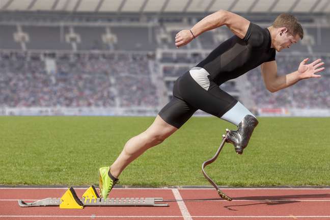 Os Jogos Paralímpicos tiveram sua estreia nos Jogos de Roma, na Itália, em 1960, e contaram com a participação de 400 paratletas, de 23 países, que competiram em provas exclusivas para usuários de cadeiras de rodas
