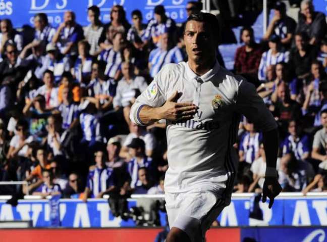 Cristiano Ronaldo é o maior artilheiro da história do Real Madrid (Foto: Ander Gillenea / AFP)