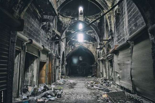 Destruição de souk: horror de uma guerra que já dura mais de quatro anos 