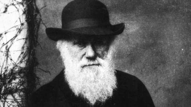 Charles Darwin (1809-1882) assinando petição contra conceito de aquecimento global?