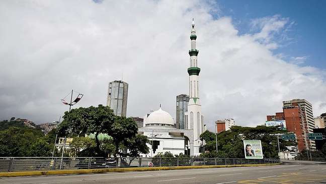 Mesquita Ibrahim Ibin Abdul Aziz Al-Ibrahim, em Caracas (Venezuela), é uma das maiories da América Latina.