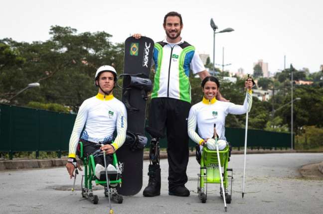 Aline Rocha, Cristian Ribera e Andre Cintra vão representar o Brasil nos Jogos Paralímpicos de Inverno (Divulgação / Comitê Paralímpico Brasileiro)