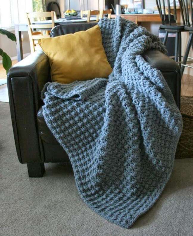 8. A colcha de crochê também pode ser usada em outros móveis e cômodos da casa