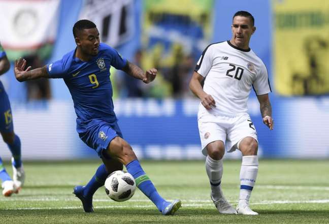 Gabriel Jesus pede apoio da torcida brasileira (Foto: AFP/GABRIEL BOUYS)
