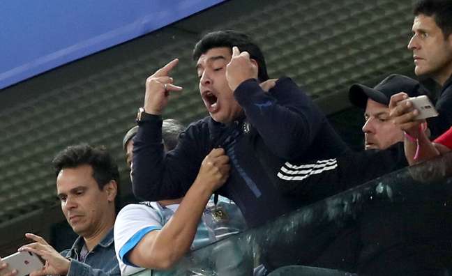 Maradona desabafou nas arquibancadas