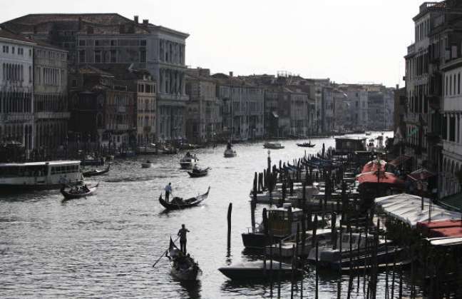 Veneza proíve caiaques e similares no Grand Canal