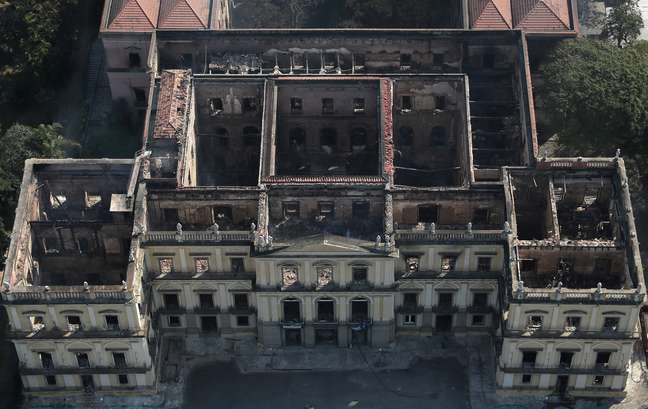 Vista aérea do Museu Nacional no Rio de Janeiro após a destruição
 3/9/2018    REUTERS/Ricardo Moraes