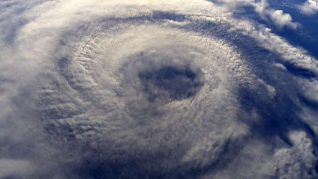 Comitê internacional se reúne em agência da ONU para definir nomes de furacões em todo o mundo