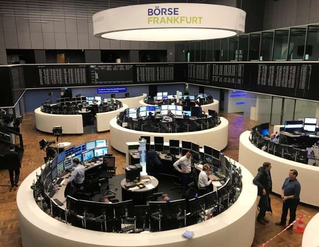 Operadores trabalham embolsa alemã em Frankfurt
21/03/2018
REUTERS/Tilman Blasshofer