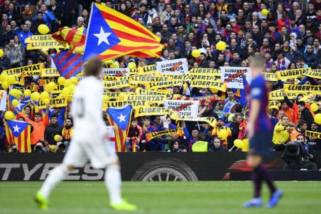 Quem tem mais torcida Barcelona ou Real?