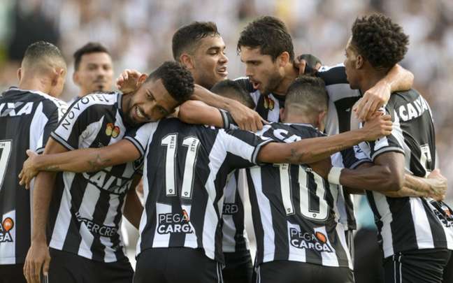 Sequência de vitórias alterou a perspectiva do Botafogo no final do Campeonato Brasileiro(Celso Pupo/FotoArena)