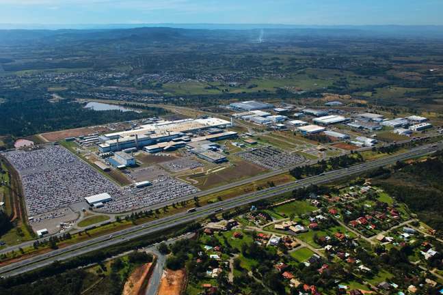 Vista aérea do complexo industrial da GM em Gravataí, que tem mais de 14 anos de atividades e a marca de 2,5 milhões de carros produzidos.