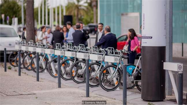 Bicicletas elétricas vêm se tornando meio de transporte alternativo em grandes cidades