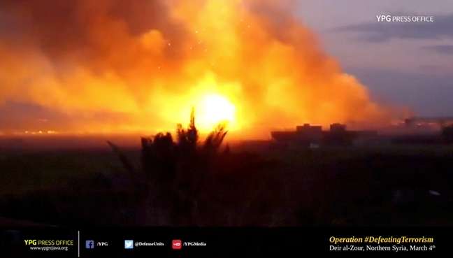 Grande explosão é na região de Baghouz, na Síria
04/03/2019
YPG Press Office/via REUTERS