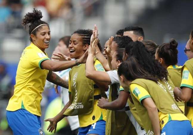 Cristiane brilhou na estreia do Brasil na Copa
