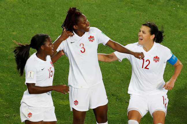 Kadeisha Buchanan comemora gol do Canadá