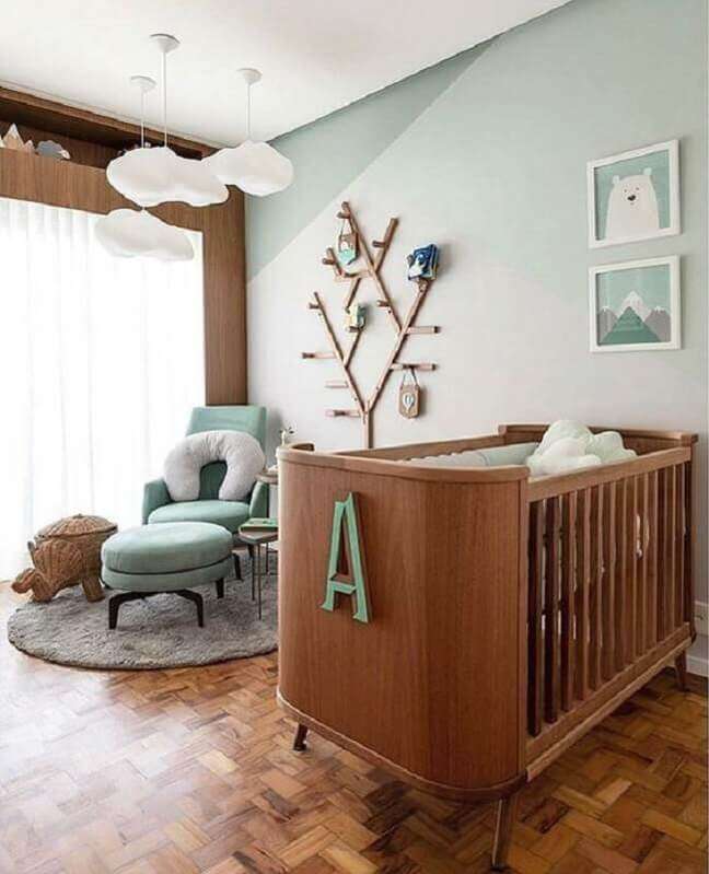 41. Decoração lúdica com pendente em formato de nuvem para quarto de bebê – Foto: Pinterest