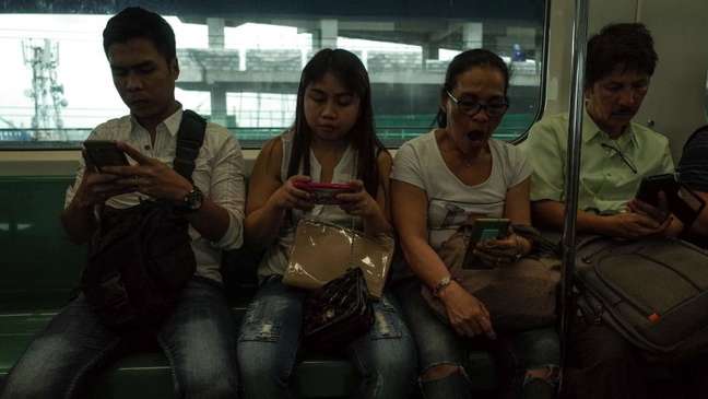 Nas Filipinas, a média foi de mais de quatro horas diárias nas redes sociais