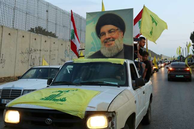 Apoiadores de líder do Hezbollah, Sayyed Hassan Nasrallah
25/10/2019
REUTERS/Aziz Taher