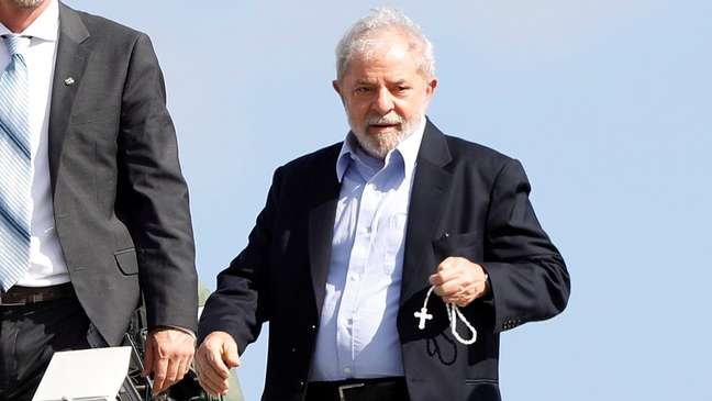 Após decisão do Supremo, Lula deverá ser libertado da superintendência da PF, onde está preso desde o ano passado
