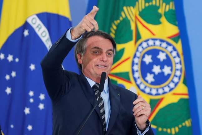 Bolsonaro fala durante eveno no Planalto 29/1/2020 REUTERS/Adriano Machado