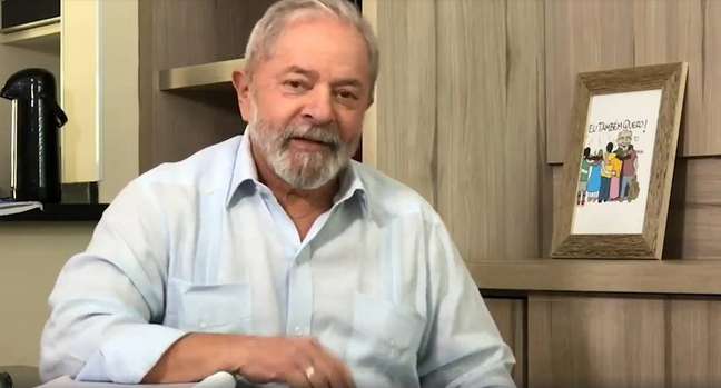 'Bolsonaro não está preparado para tocar esse País', disse Lula em live ao lado de Haddad