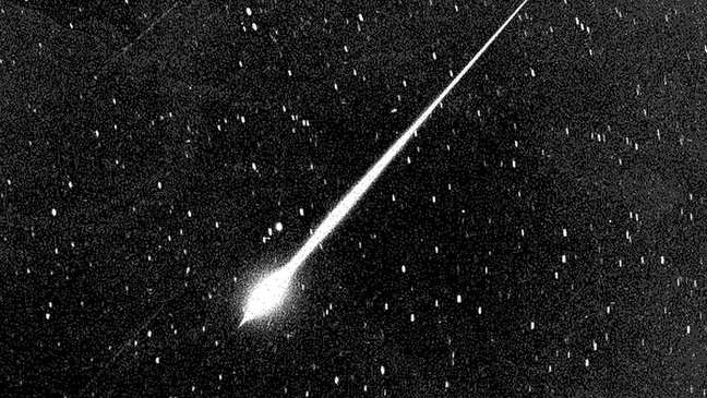 A chuva de meteoros da Eta Aquáridas tem seu período de maior visibilidade no início de maio.