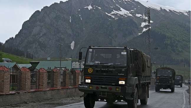 China e Índia estão levando reforços para a região, incluindo artilharia