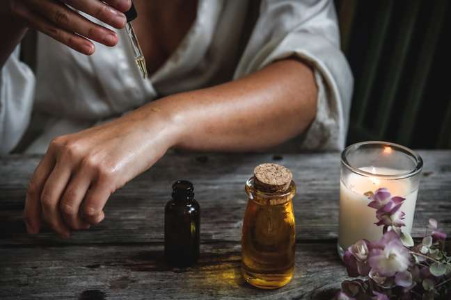Aroma x aromaterapia: as diferenças e os benefícios