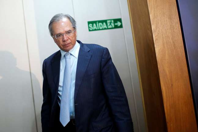 Brazil's Economy Minister Paulo Guedes arrives to a news conference in Brasilia, Brazil, November 5, 2019. REUTERS/Adriano Machado