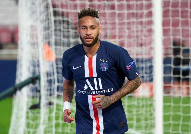 Neymar estaria com covid-19, segundo o Jornal "L'Equipe" - o 16º problema médico do craque desde que chegou ao PSG