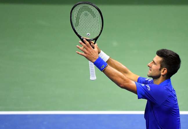 Novak Djokovic deve defender o seu título no Aberto da Austrália