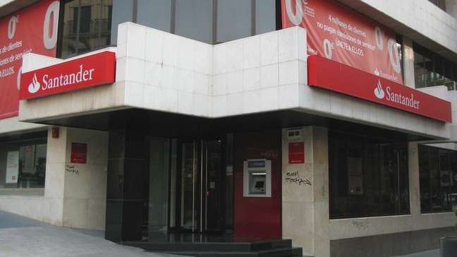 Justiça determinou que Santander indenize empresa roubada (Imagem: Remo-/Flickr)
